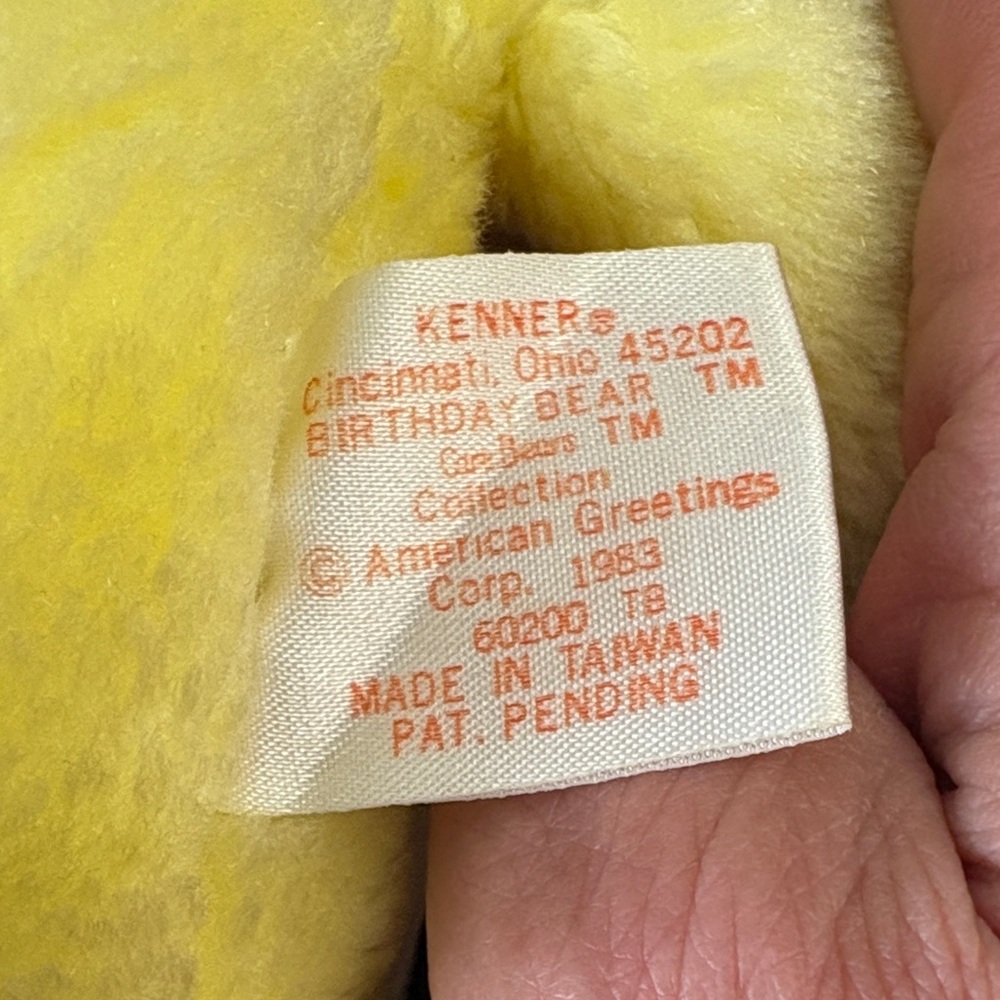 Vintage Kenner 1983 Care Bears Birthday Bear - Picture 5 of 6